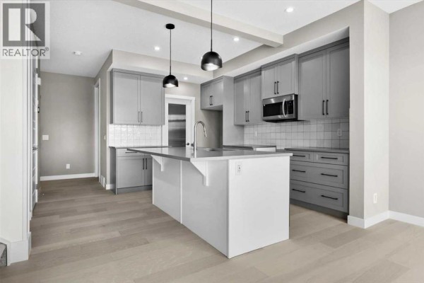 8 Topaz Place, Cochrane, AB, photo 3