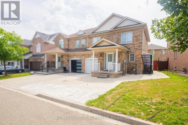 Kitchen - 8 Topiary Lane, Brampton, ON L7A2K6 Photo 3
