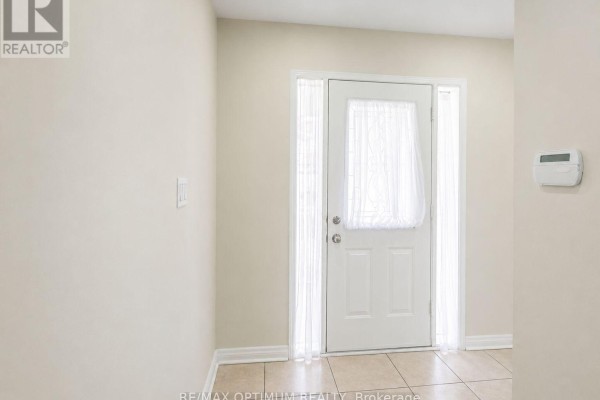Primary Bedroom - 8 Topiary Lane, Brampton, ON L7A2K6 Photo 5