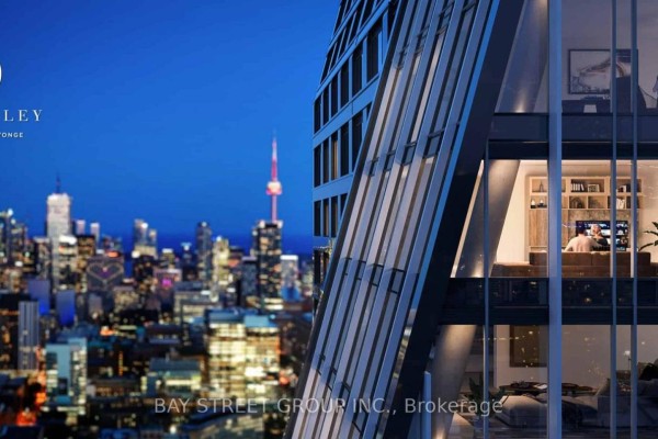 Kitchen - 4009 - 8 Wellesley Street W, Toronto, ON M4Y0J5 Photo 3