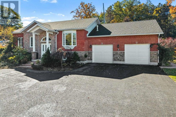 Recreational, Games room - 8 West Street, Penetanguishene, ON L9M1R4 Photo 2