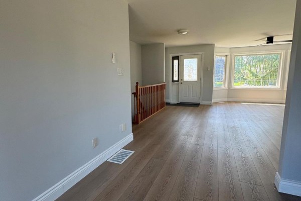 Bedroom 2 - 8 Whitney Court, Kawartha Lakes, ON K9V6C4 Photo 5