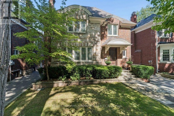 Family room - 8 Wilgar Road, Toronto, ON M8X1J4 Photo 2