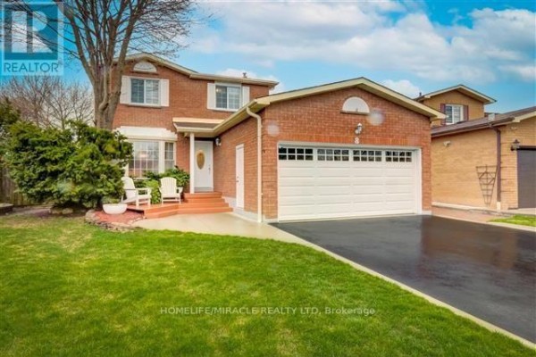 Bathroom - 8 Willowcrest Court, Brampton, ON L6X3K9 Photo 2