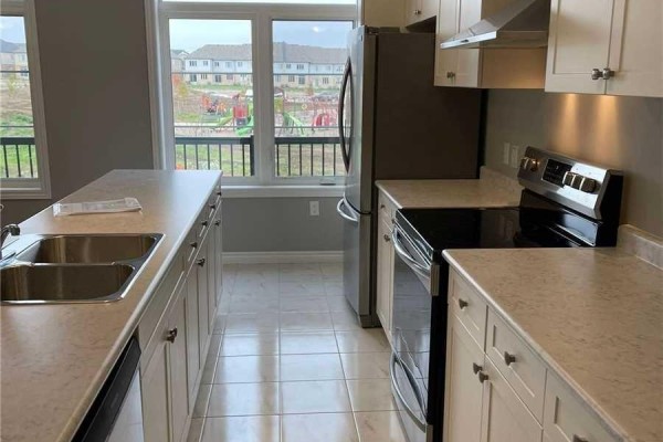 80 - 80 Wheat Lane, Kitchener, ON N2R0R6 Photo 4
