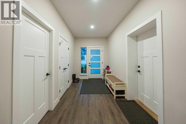 4pc Bathroom - 80 15 Avenue Se, Salmon Arm, BC V1E0G3 Photo 5