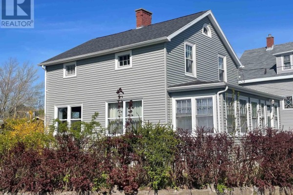 80 Alexandra Street, Sydney, NS, photo 2