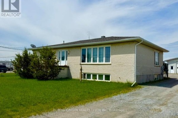 80 Brunelle Road N, Kapuskasing, ON P5N2L8 Photo 2