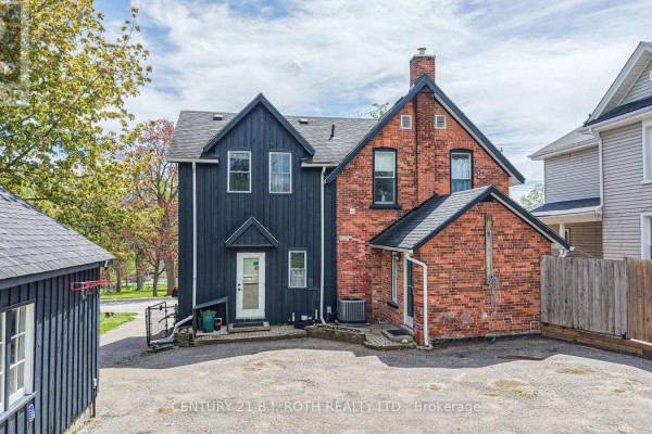 Mud room - 80 Coldwater Road W, Orillia, ON L3V3L4 Photo 4