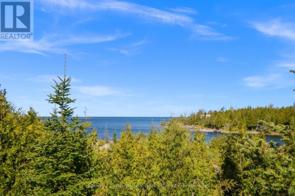 Mud room - 80 Corey Crescent, Northern Bruce Peninsula, ON N0H2R0 Photo 4