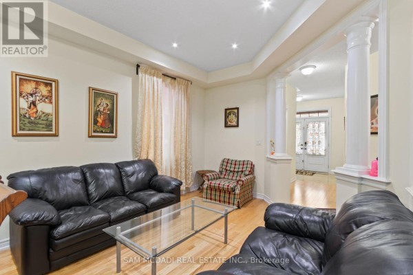 Family room - 80 Durango Drive, Brampton, ON L6X5G9 Photo 5