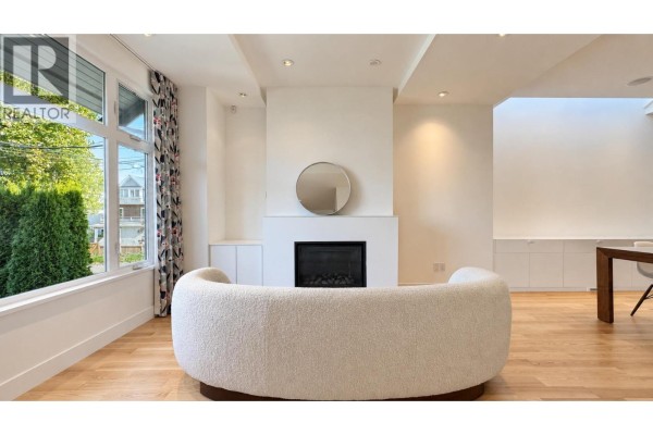 80 E 22nd Avenue, Vancouver, BC V5V1T4 Photo 4