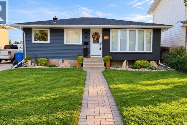 Residential for sale at 80 Eden Avenue, Regina, SK - MLS® 5WtHrG