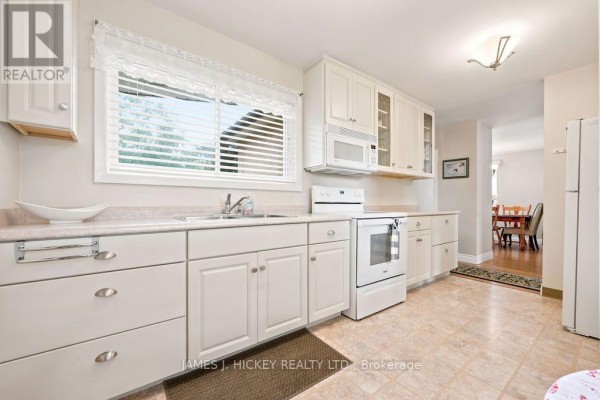 Bedroom - 80 Frontenac Crescent, Deep River, ON K0J1P0 Photo 5