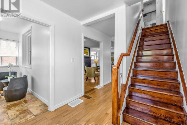 Primary Bedroom - 80 Gray Avenue, Toronto, ON M6N4S8 Photo 5