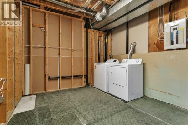 Laundry room - 80 Hinshaw Drive, Sylvan Lake, AB T4S2P1 Photo 5