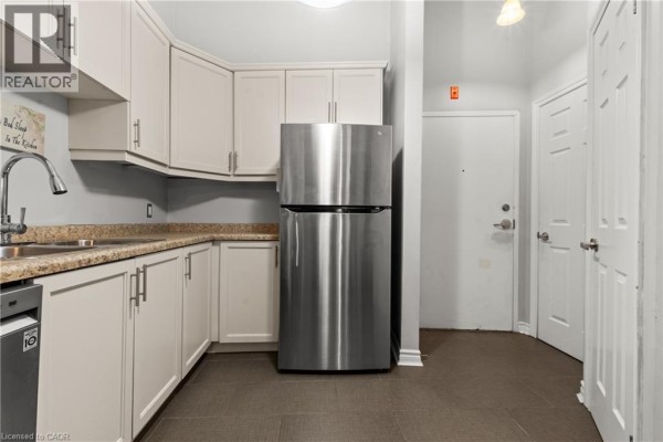80 King William Street Unit# 212, Hamilton, ON, photo 2
