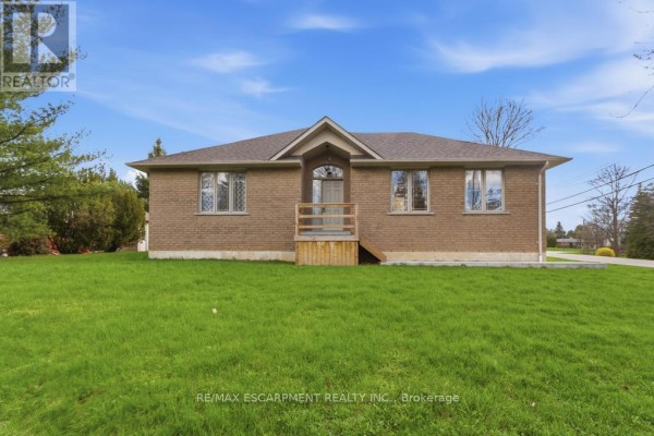 Laundry room - 80 Lister Avenue, Hamilton, ON L9B1E2 Photo 4