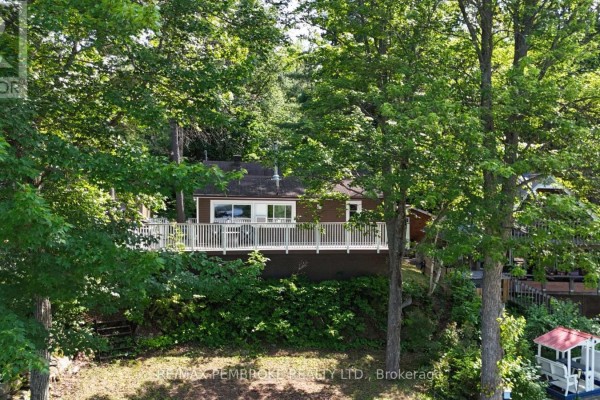 Primary Bedroom - 80 Macgregor Bay Trail, Petawawa, ON K8A8K9 Photo 3