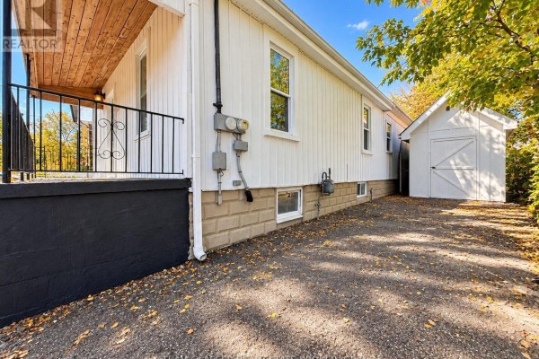 80 Mackay Avenue, London South, ON N6J2V6 Photo 3