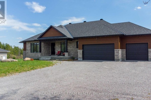 80 Raymond Luhta Crescent, Mcnab/braeside, ON, photo 2