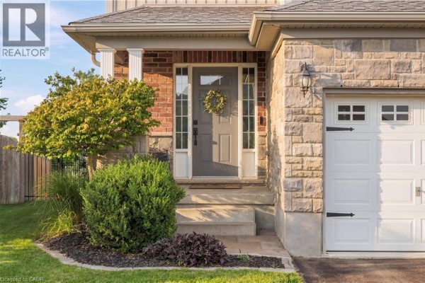 Family room - 80 Robert Simone Way, Ayr, ON N0B1E0 Photo 4