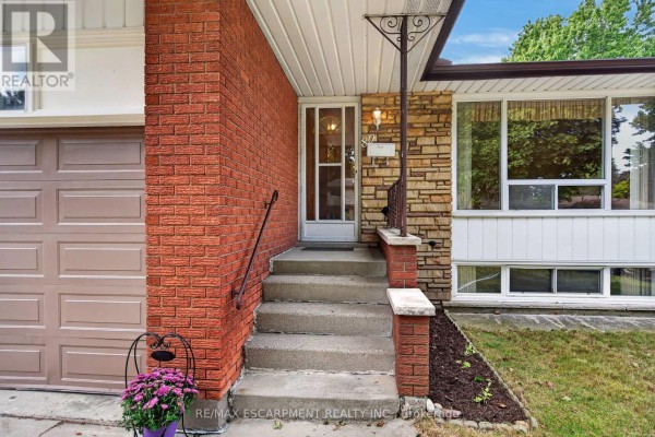80 Sarasota Avenue, Hamilton, ON, photo 3
