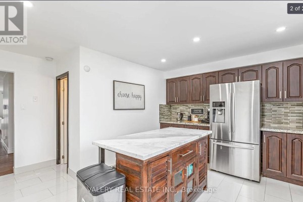 Dining room - 80 Saulter Street, Toronto, ON M4M2H7 Photo 2