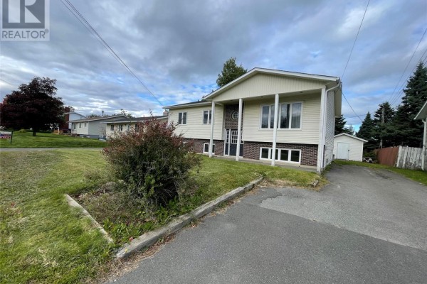 80 Second Avenue, Grand Falls Windsor, NL, photo 2
