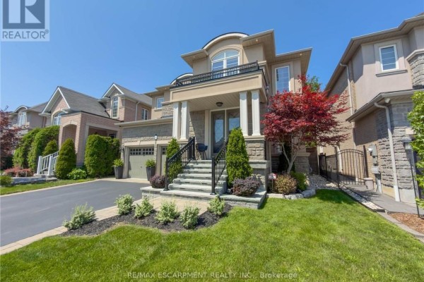80 Sutherland Crescent, Hamilton, ON, photo 2
