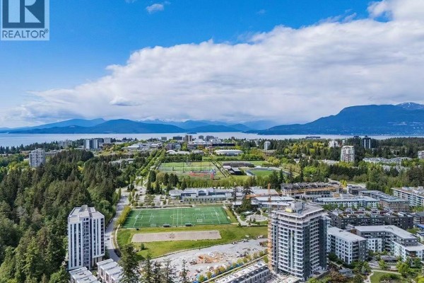 904 3533 Ross Drive, Vancouver, BC, photo 2