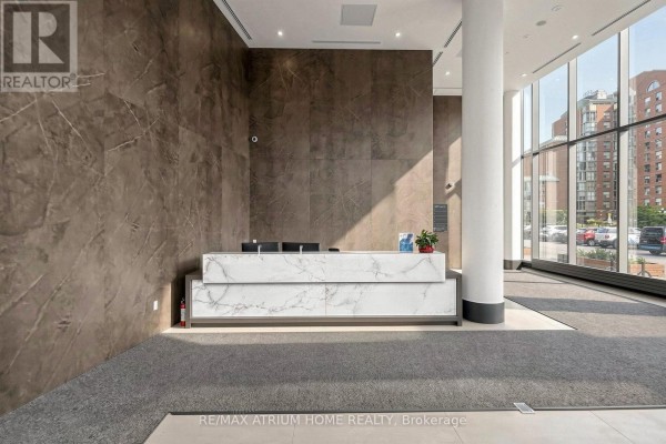 800-810 - 5801 Yonge Street, Toronto, ON M2M0C2 Photo 2