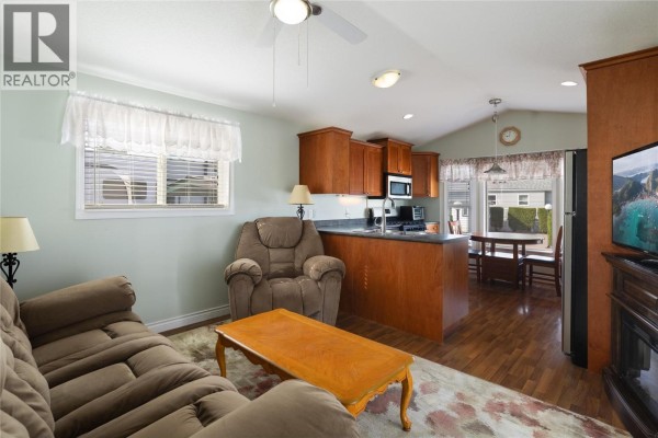 Primary Bedroom - 8000 Highland Road Unit# 24, Vernon, BC V1B3W5 Photo 4