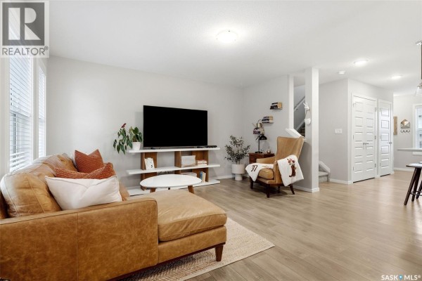 2pc Bathroom - 8008 Canola Avenue, Regina, SK S4Y0E7 Photo 5