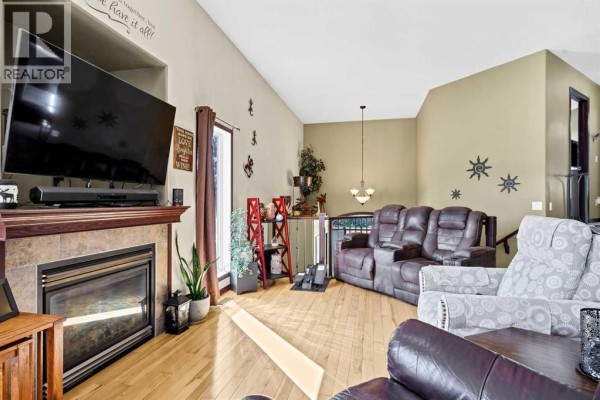 Laundry room - 801, 800 Carriage Lane Place N, Carstairs, AB T0M0N0 Photo 5