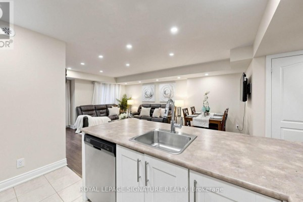 801 - 1 Blanche Lane, Markham, ON L6B1N3 Photo 5