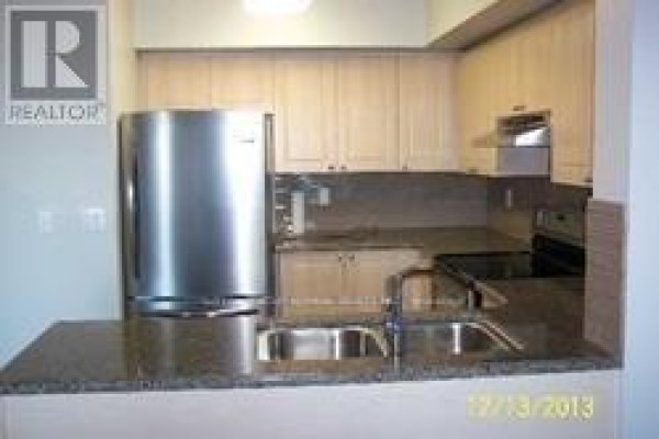 Primary Bedroom - 801 - 1 Hycrest Avenue, Toronto, ON M2N5G2 Photo 3