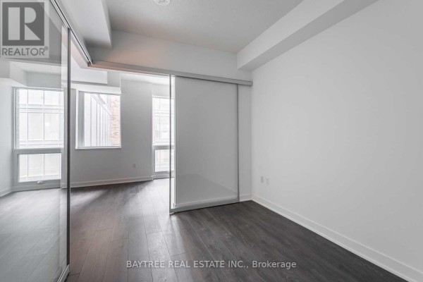 801 - 115 Blue Jays Way, Toronto, ON M5V0N4 Photo 4
