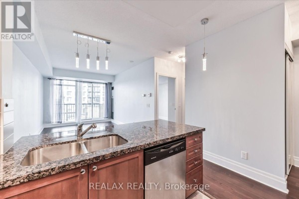 Kitchen - 801 - 131 Upper Duke Crescent, Markham, ON L6G0C9 Photo 3