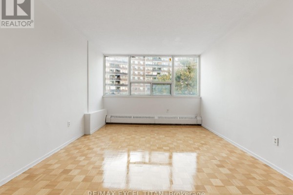 801 - 1385 Midland Avenue, Toronto, ON M1P3B8 Photo 5