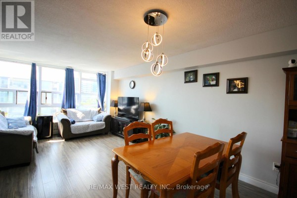 801 - 3380 Eglinton Avenue E, Toronto, ON, photo 2