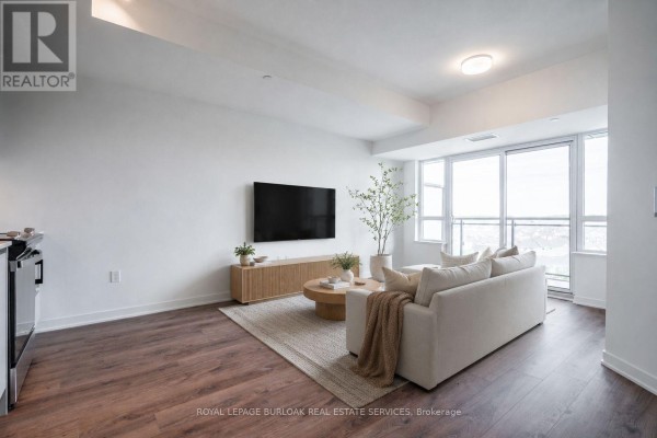 801 - 395 Dundas Street W, Oakville, ON L6M5R8 Photo 5