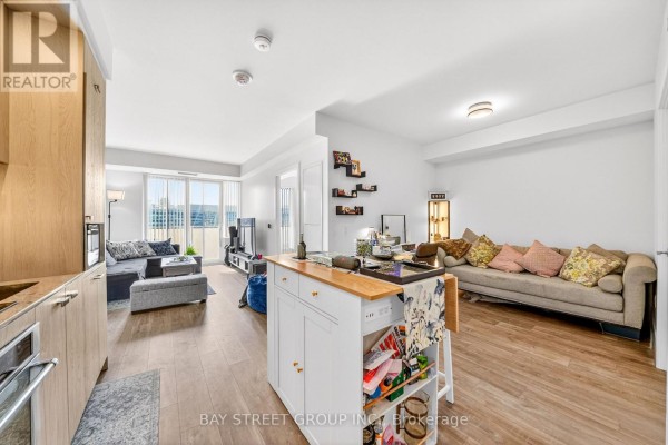 801 - 480 Front Street W, Toronto, ON, photo 2