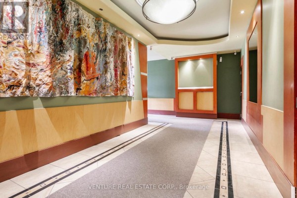 Kitchen - 801 - 5949 Yonge Street, Toronto, ON M2M3V8 Photo 3