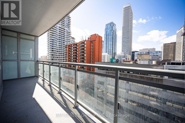 801 - 89 Dunfield Avenue, Toronto, ON, photo 2