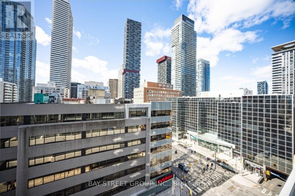801 - 89 Dunfield Avenue, Toronto, ON, photo 3
