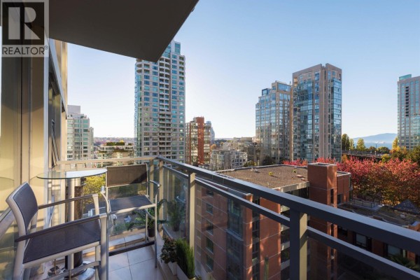 801 1455 Howe Street, Vancouver, BC V6Z1C2 Photo 3