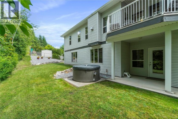 4pc Bathroom - 801 20th Street Ne Unit# 32, Salmon Arm, BC V1E2R7 Photo 3