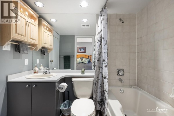 801 3050 Hillcrest Drive, Whistler, BC V8E0T8 Photo 4