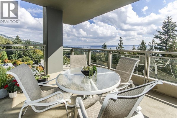 801 3335 Cypress Place, West Vancouver, BC V7S3J8 Photo 4
